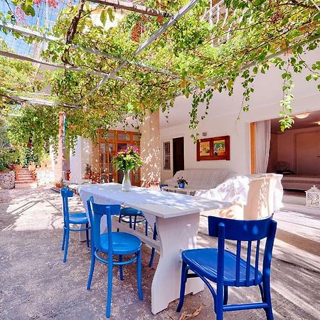 Apartments Mediteraneo Zaboric Eksteriør bilde